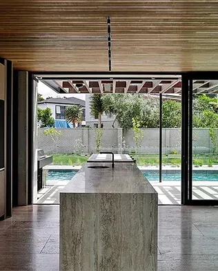 Grey Silver Travertine detail