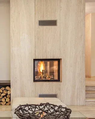 Noche Travertine detail