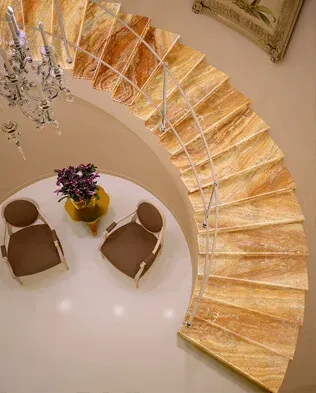 Yellow Travertine detail